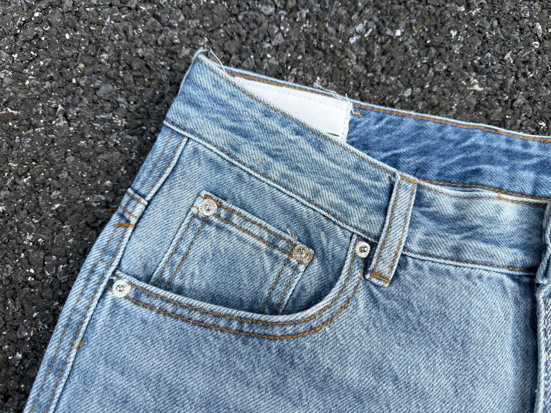 P220💰G02 GALLERY DEPT. Classic embroidered splash-ink washed jeans. Size: 28 30 32 34 36
